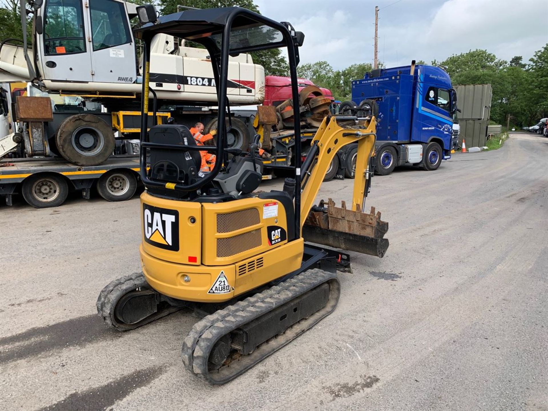 2018 CAT 301.7 Mini Digger ONLY 450hrs - Expanding Tracks, Quick Hitch, 3 Buckets - Image 5 of 14