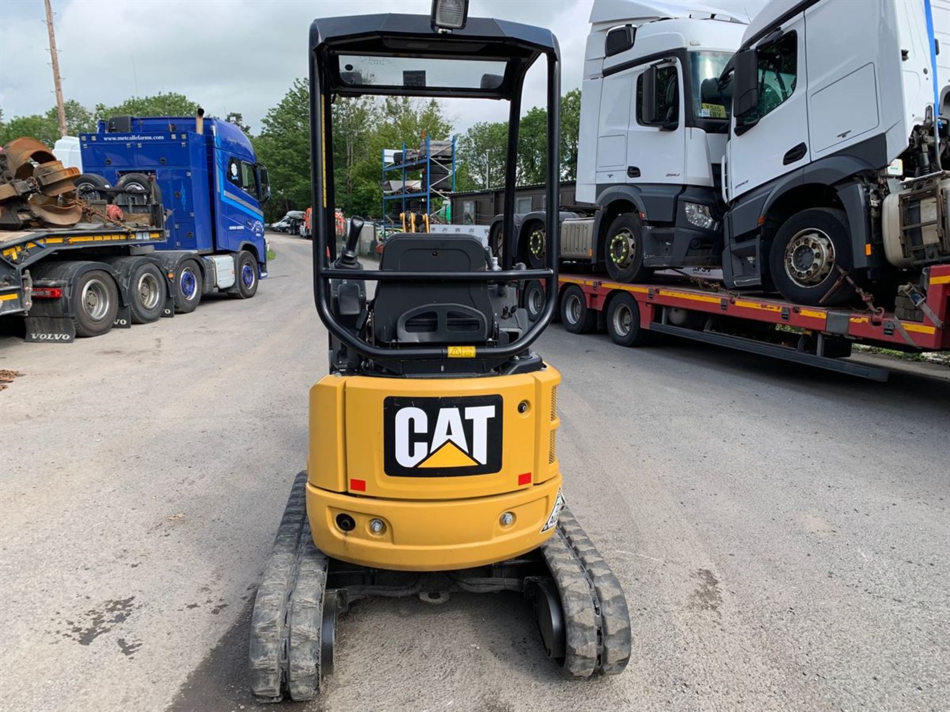 2018 CAT 301.7 Mini Digger ONLY 450hrs - Expanding Tracks, Quick Hitch, 3 Buckets - Image 4 of 14