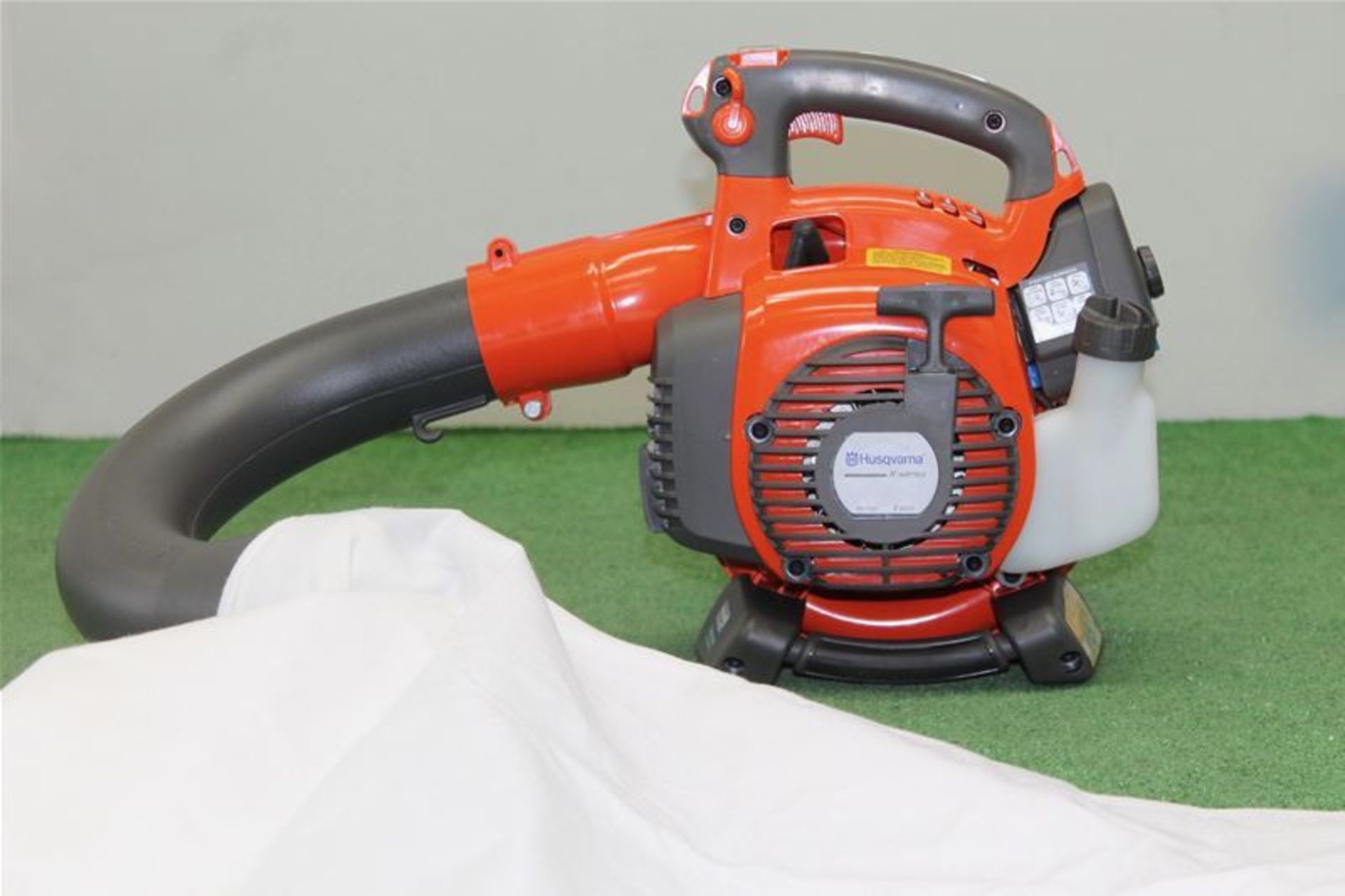 Husqvarna Petrol Blower/Vac 28cc - Bild 5 aus 5