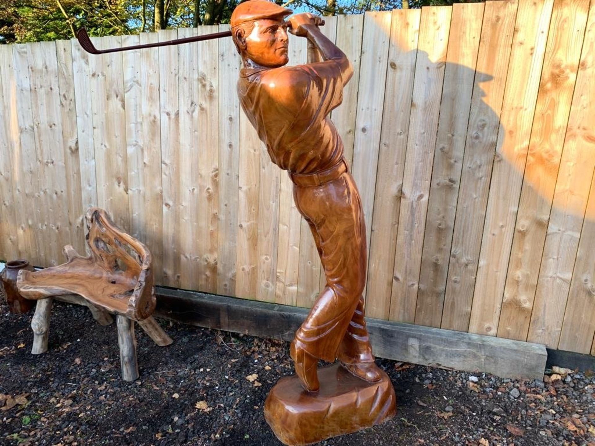 MUSEUM QUALITY HANDCARVED STRIKING 2M HIGH SOLID WOOD GOLFER IN MOTION