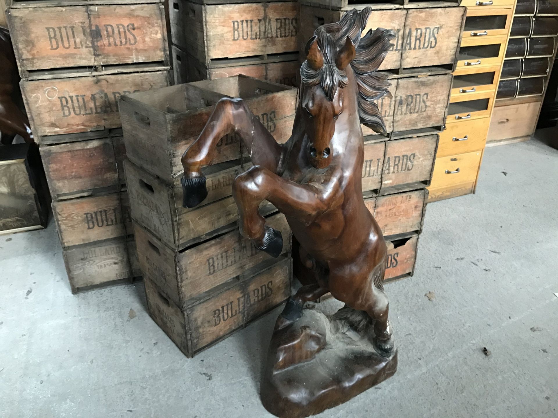 IMPRESSIVE REARING HEAVY MUSTANG IN WOOD