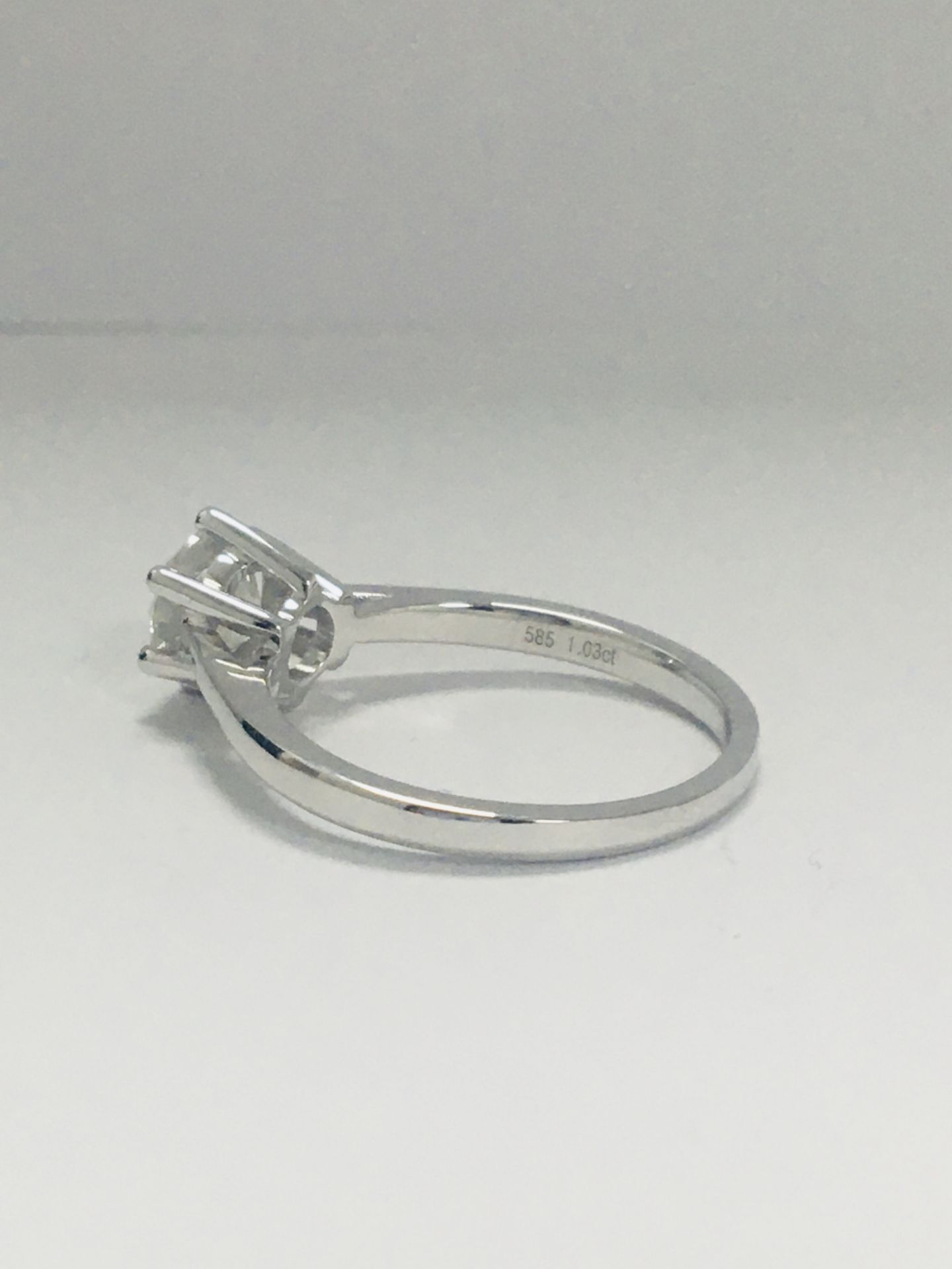 14Ct White Gold Diamond Solitaire Ring - Image 4 of 10
