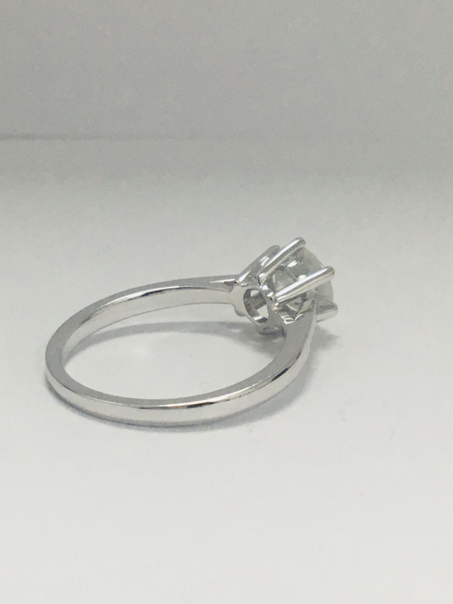 14Ct White Gold Diamond Solitaire Ring - Image 6 of 10