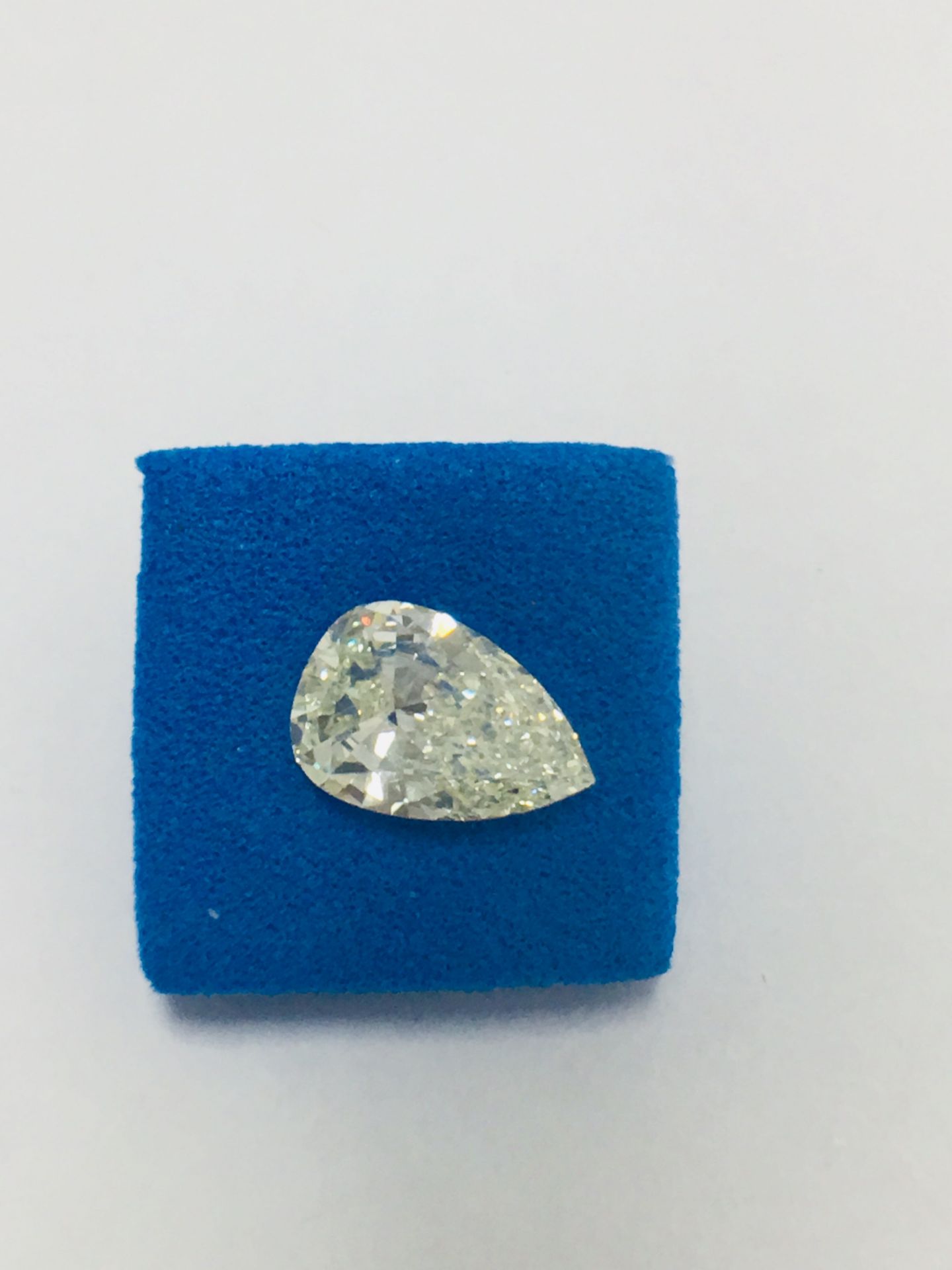 0.93Ct Pearshape Natural Diamond