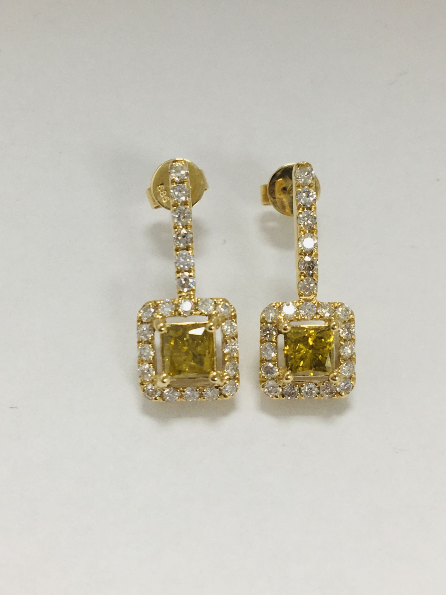 14Ct Yellow Gold Diamond Drop Earrings - Image 2 of 11