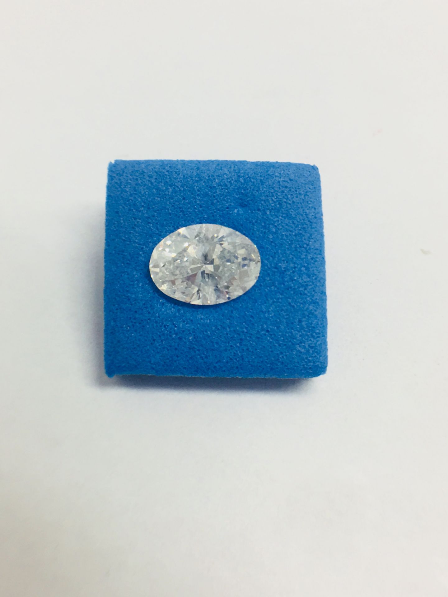 1Ct Oval Cut Diamond