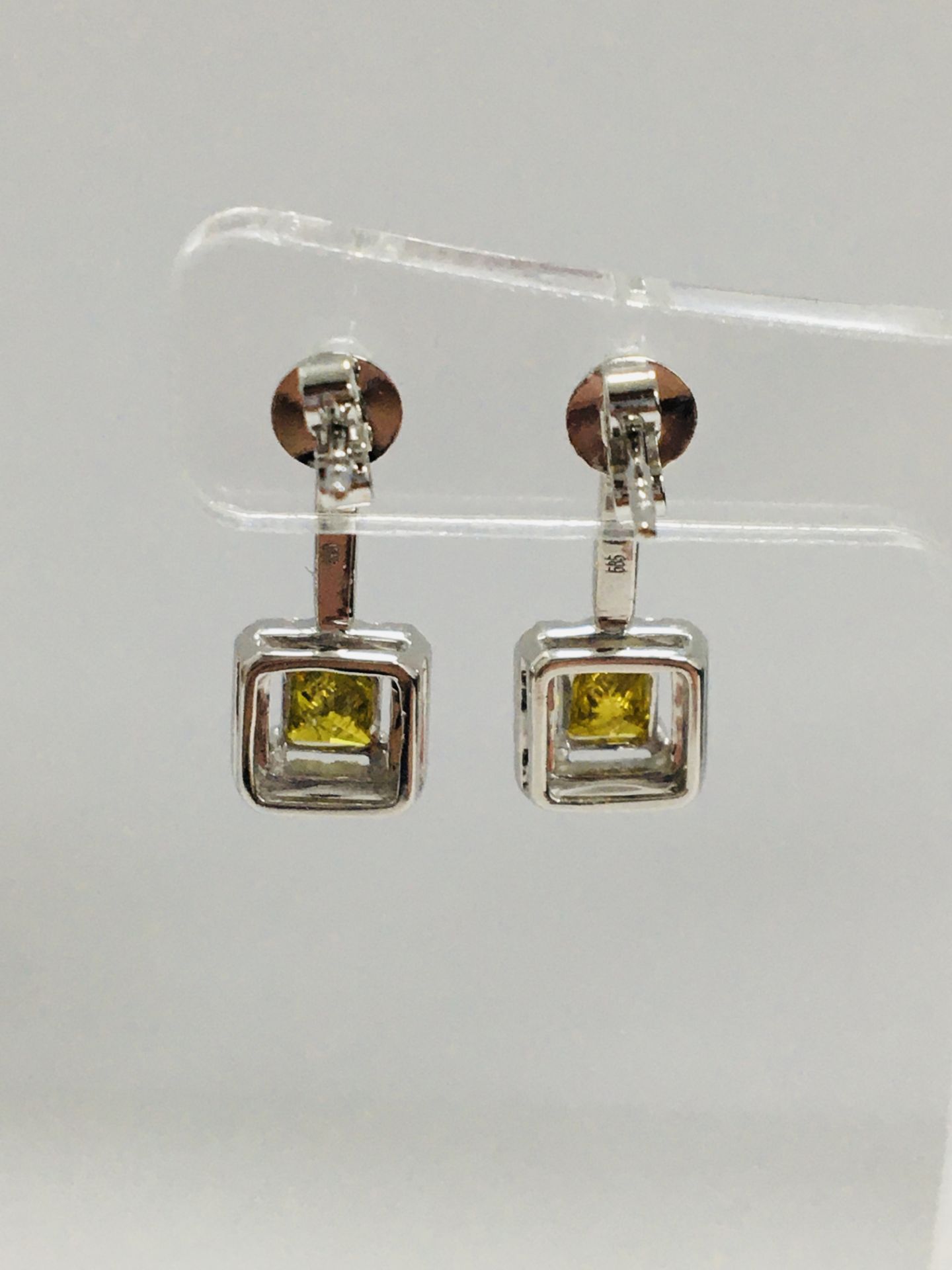 14Ct White Gold Diamond Drop Earrings - Image 6 of 8