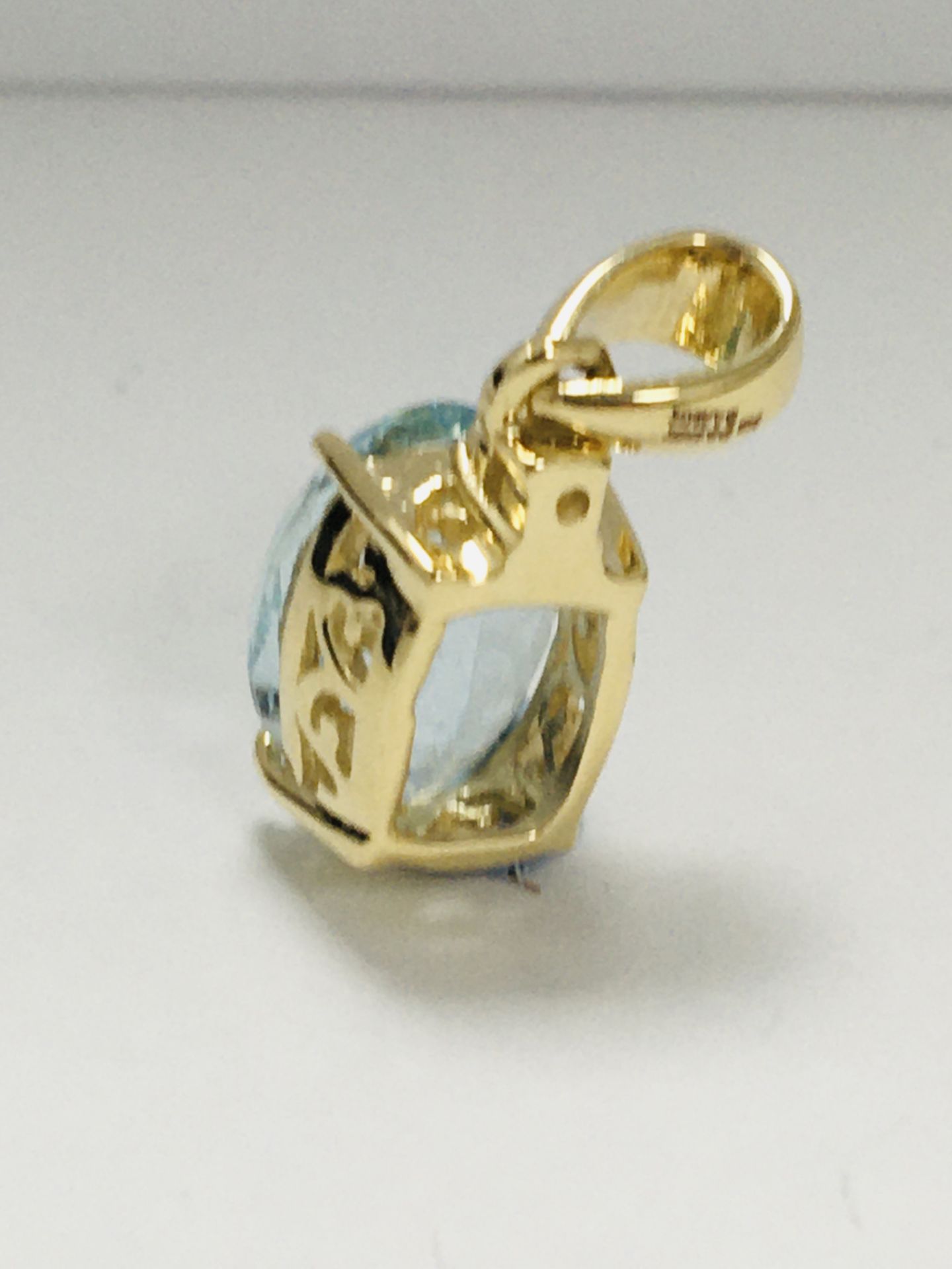 14Ct Yellow Gold Aquamarine And Diamond Pendant - Image 3 of 10