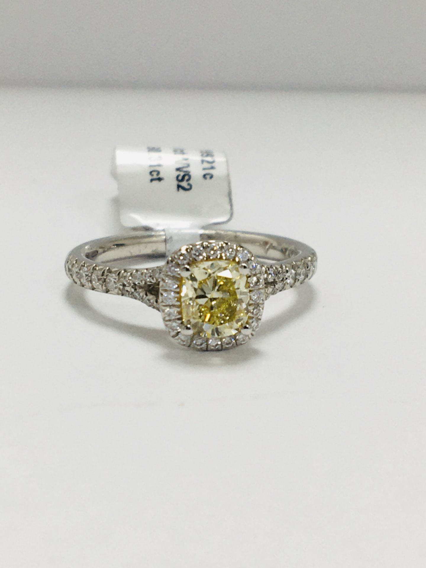 18Ct White Gold Diamond Ring - Image 5 of 6