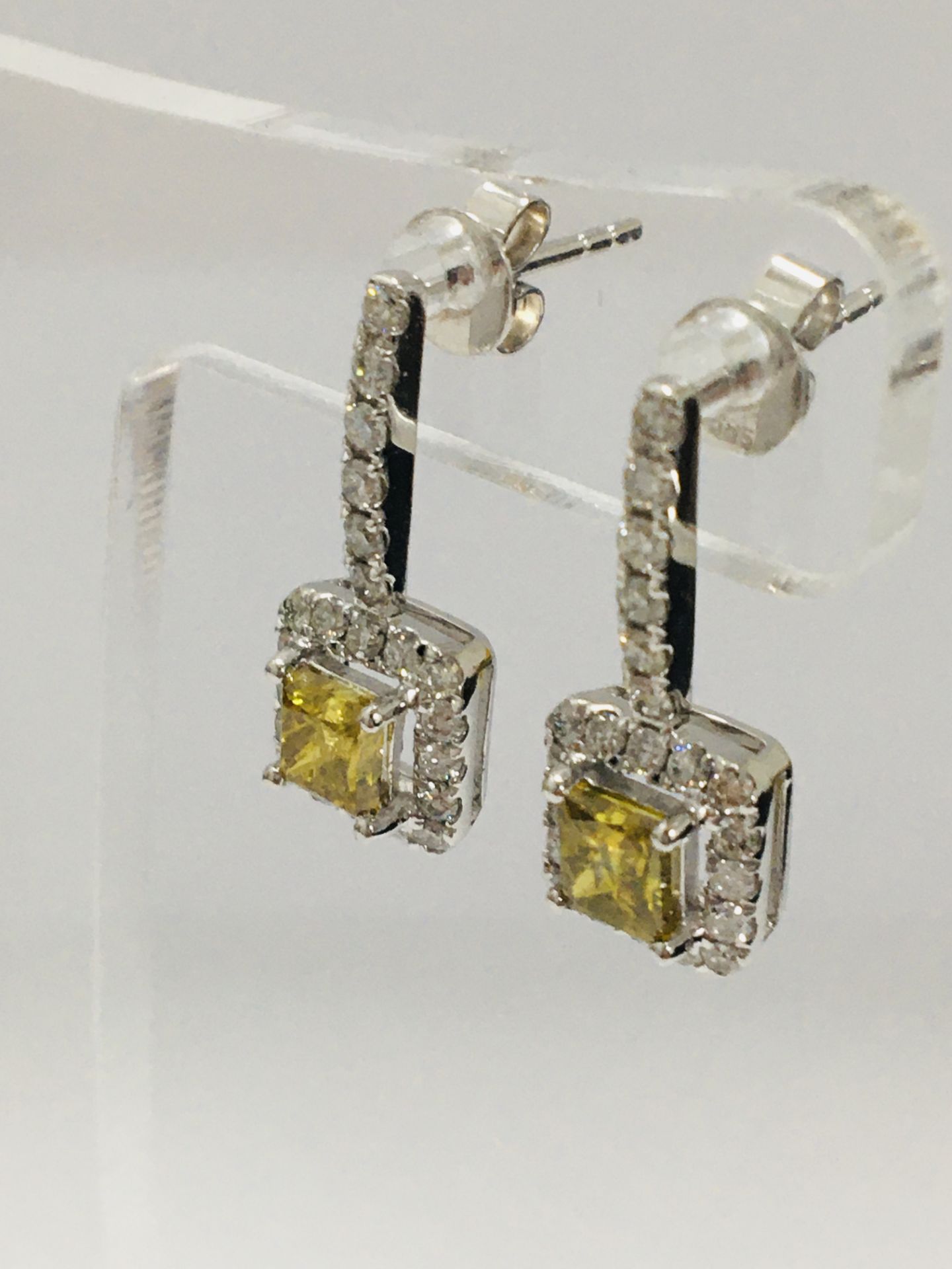 14Ct White Gold Diamond Drop Earrings - Image 5 of 8