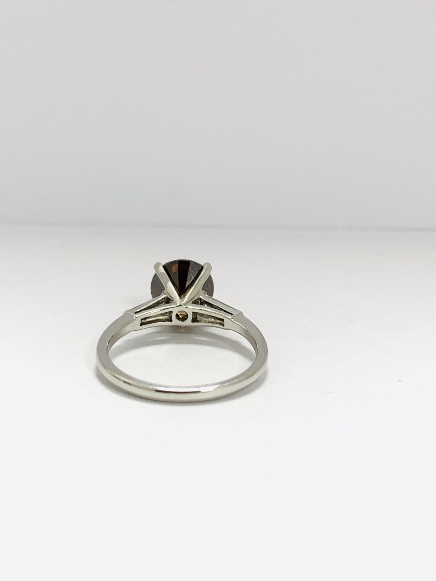 900 Platinum Ring - Image 5 of 11