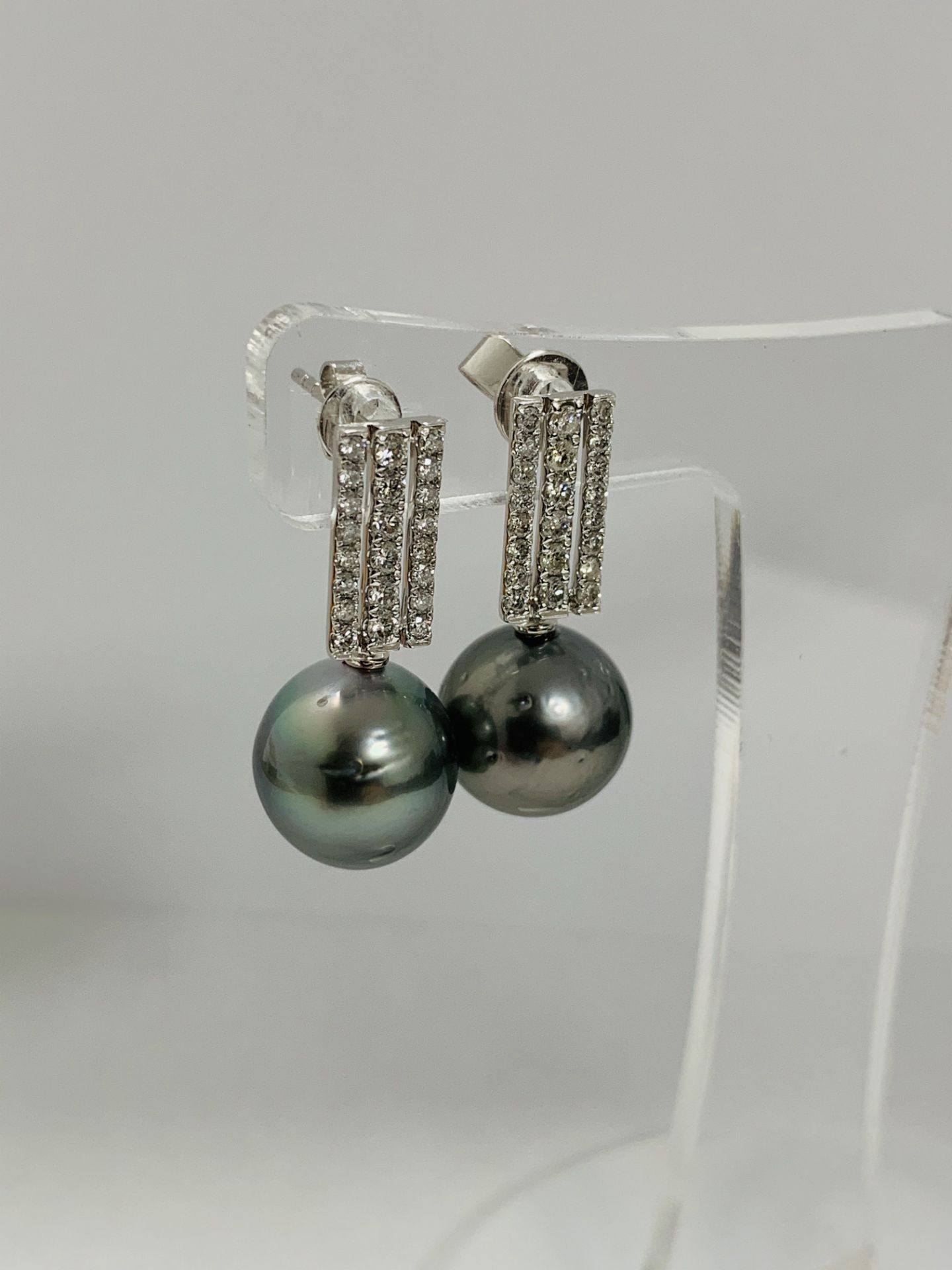 14K White Gold Pair Of Earrings - Image 6 of 8