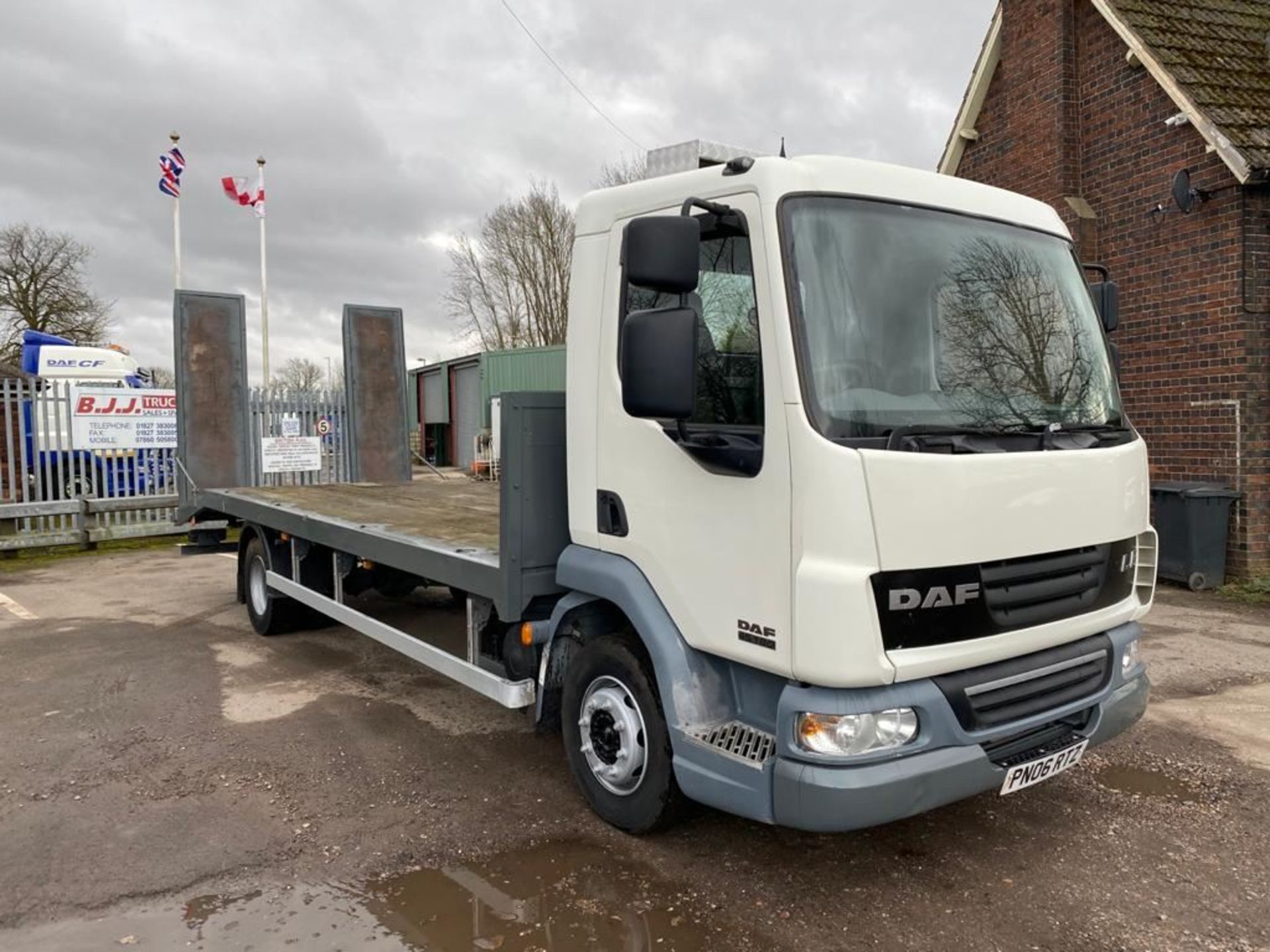 2006 DAF LF45.180 Beaver Tail Truck - Image 2 of 29