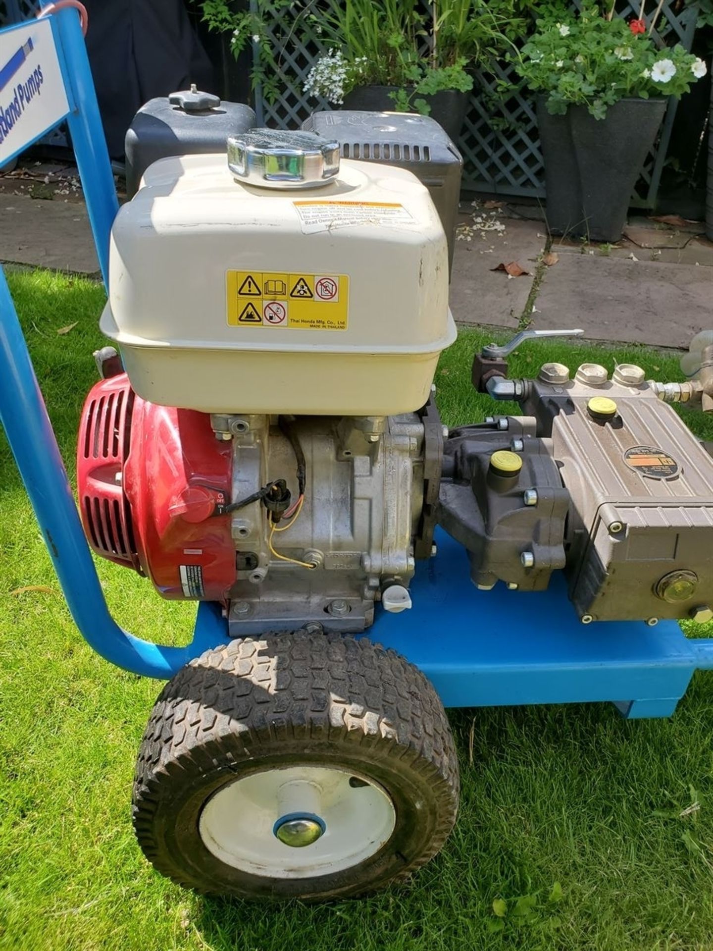 Rutland Pumps Pressure Washer with Pipes - Image 4 of 12