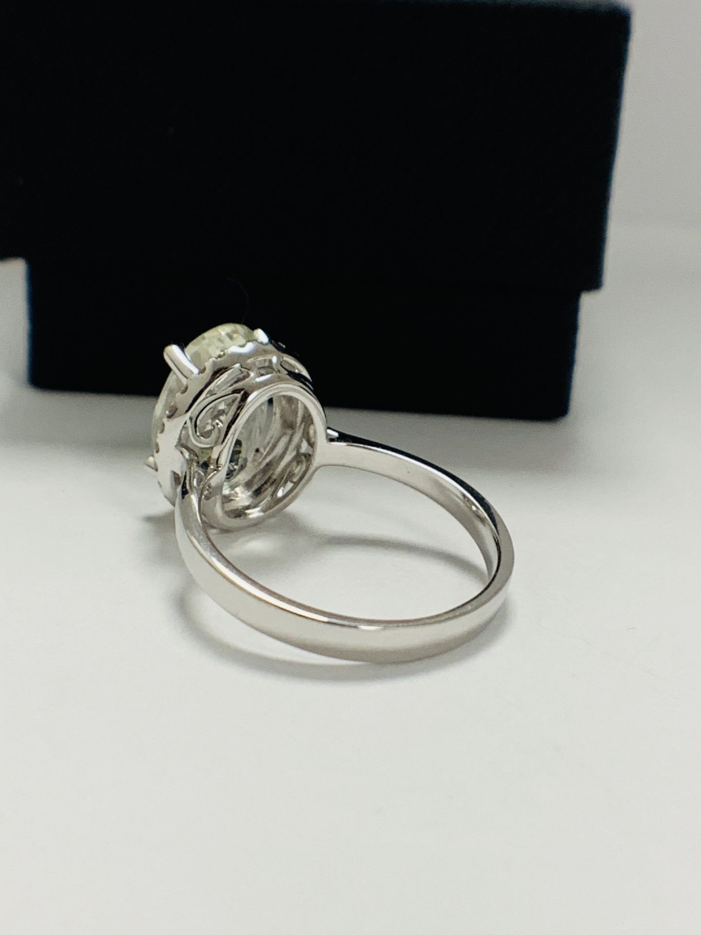 14Ct White Gold Aquamarine and Diamond Ring - Image 4 of 9