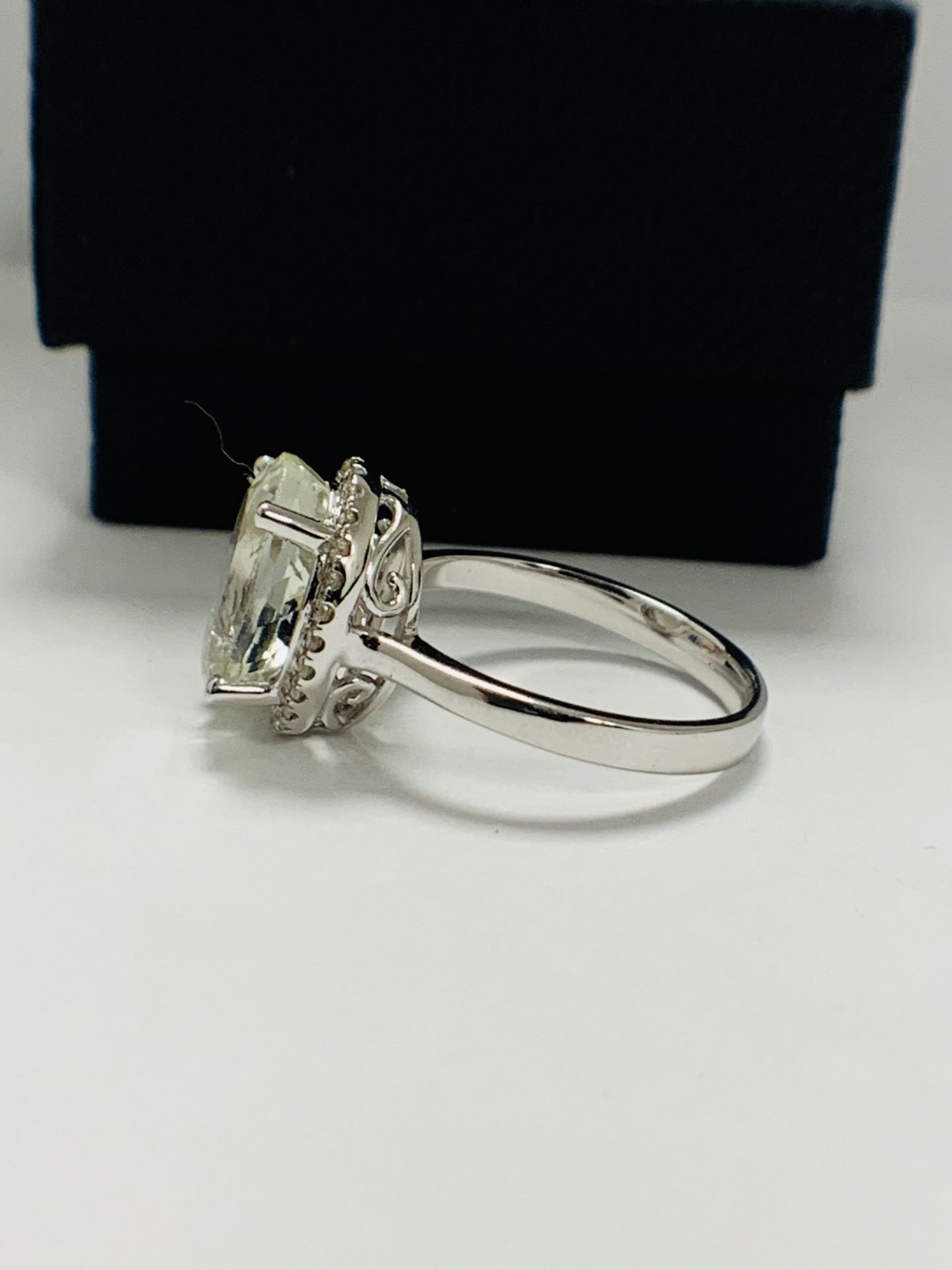 14Ct White Gold Aquamarine and Diamond Ring - Image 3 of 9