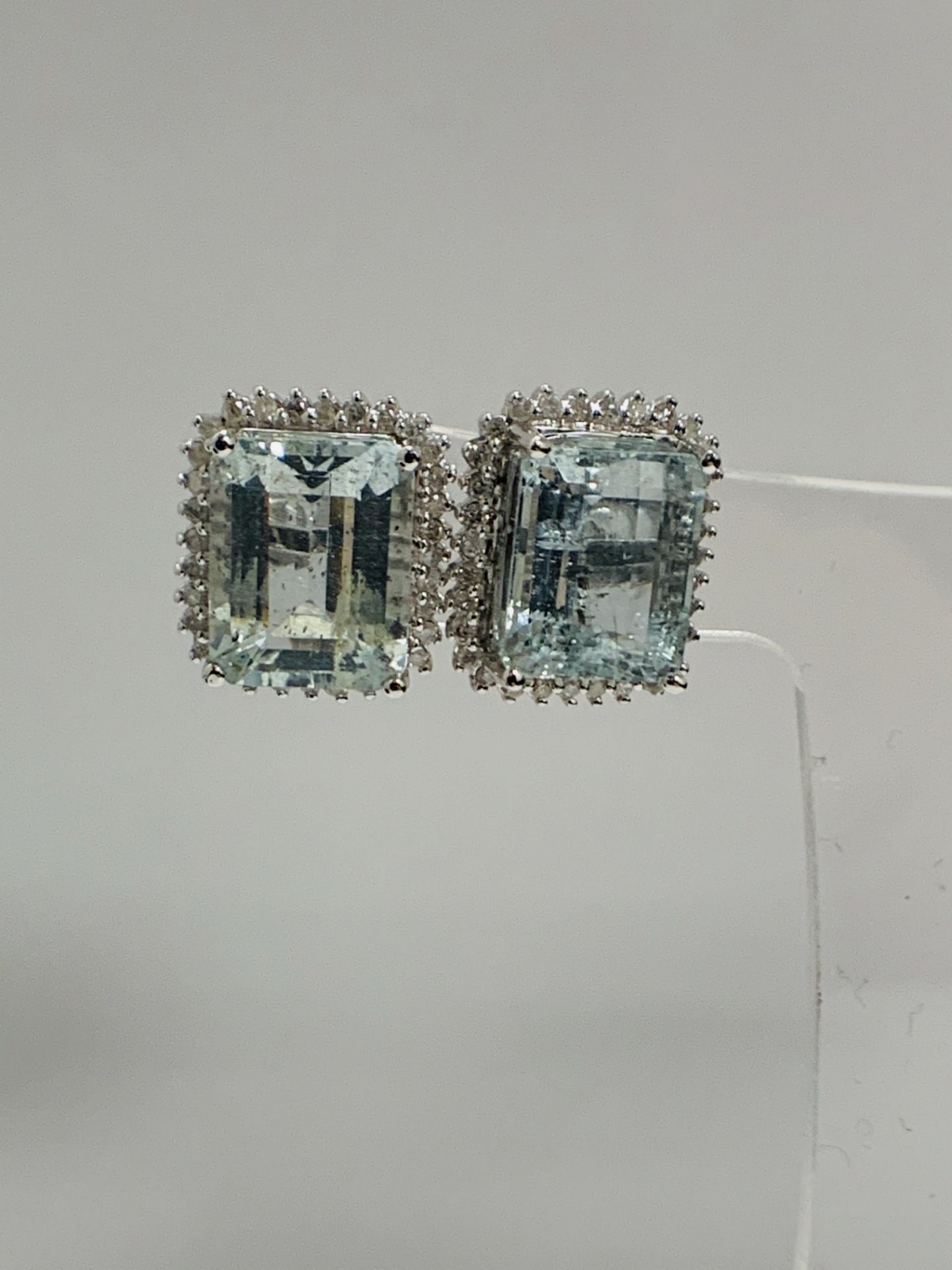 14Ct White Gold Aquamarine and Diamond Stud Earrings - Image 7 of 7