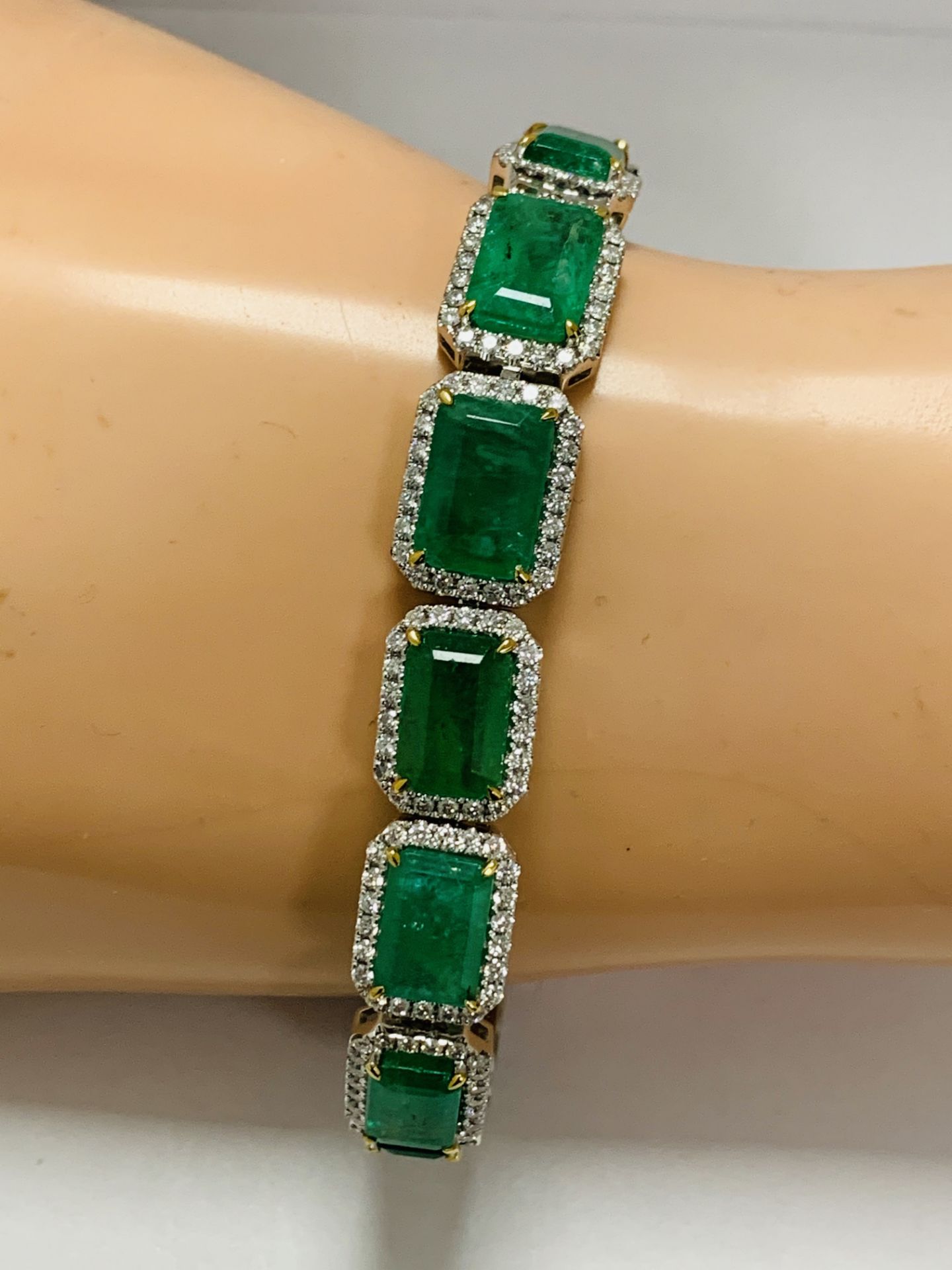 Platinum Emerald and Diamond Necklace - Image 14 of 18