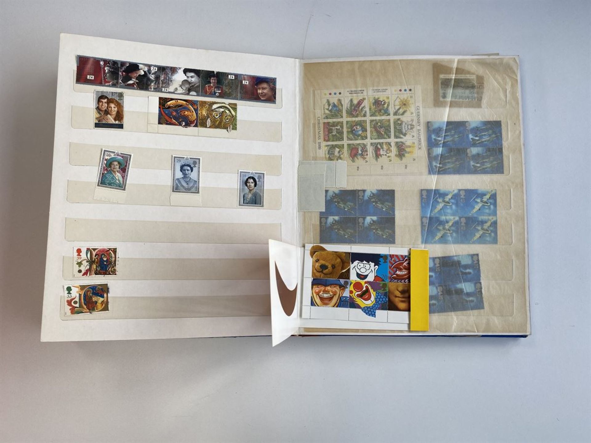 Folder of Vintage Stamps from 1978 - Image 16 of 30