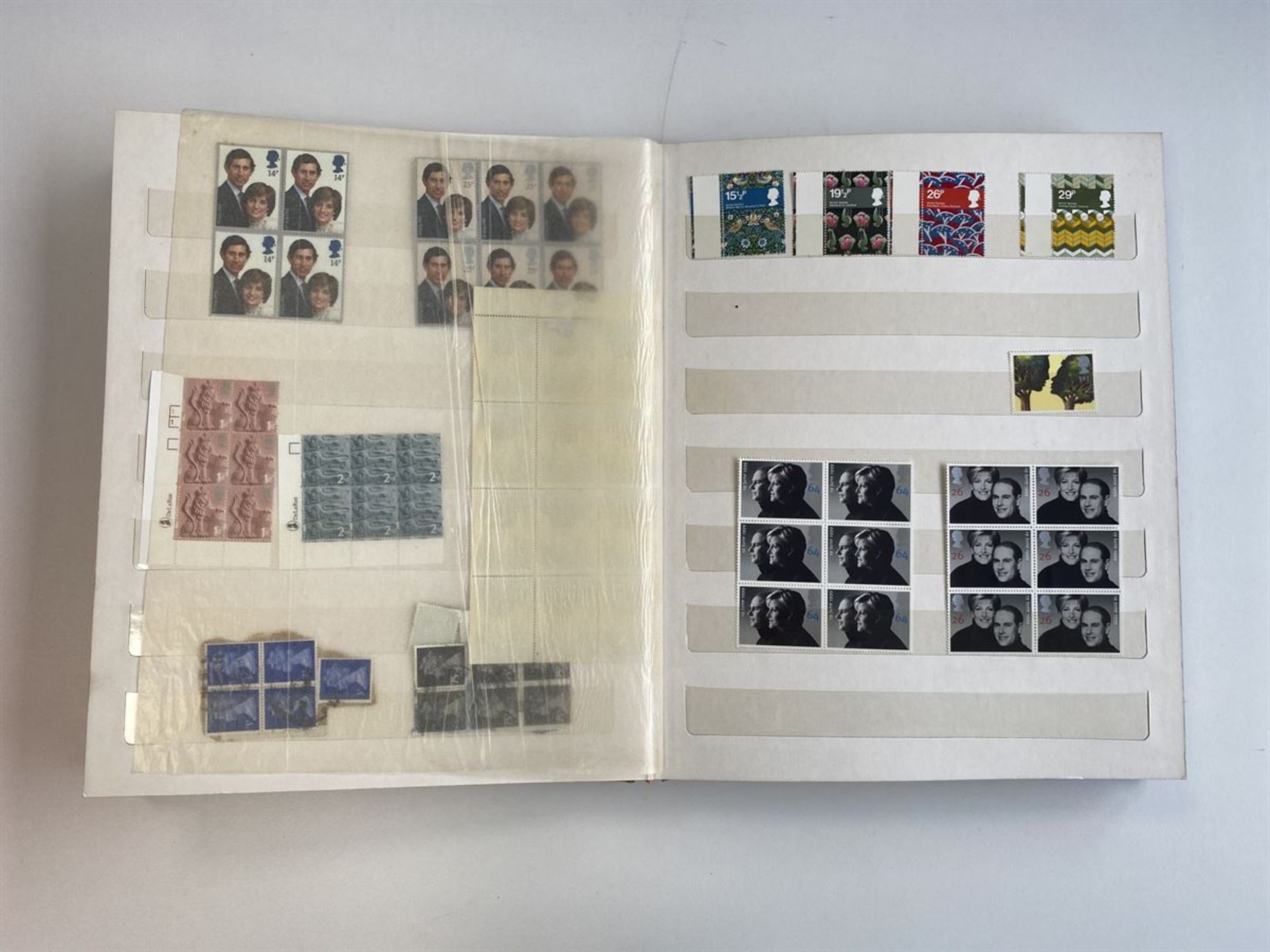 Folder of Vintage Stamps from 1978 - Image 13 of 30