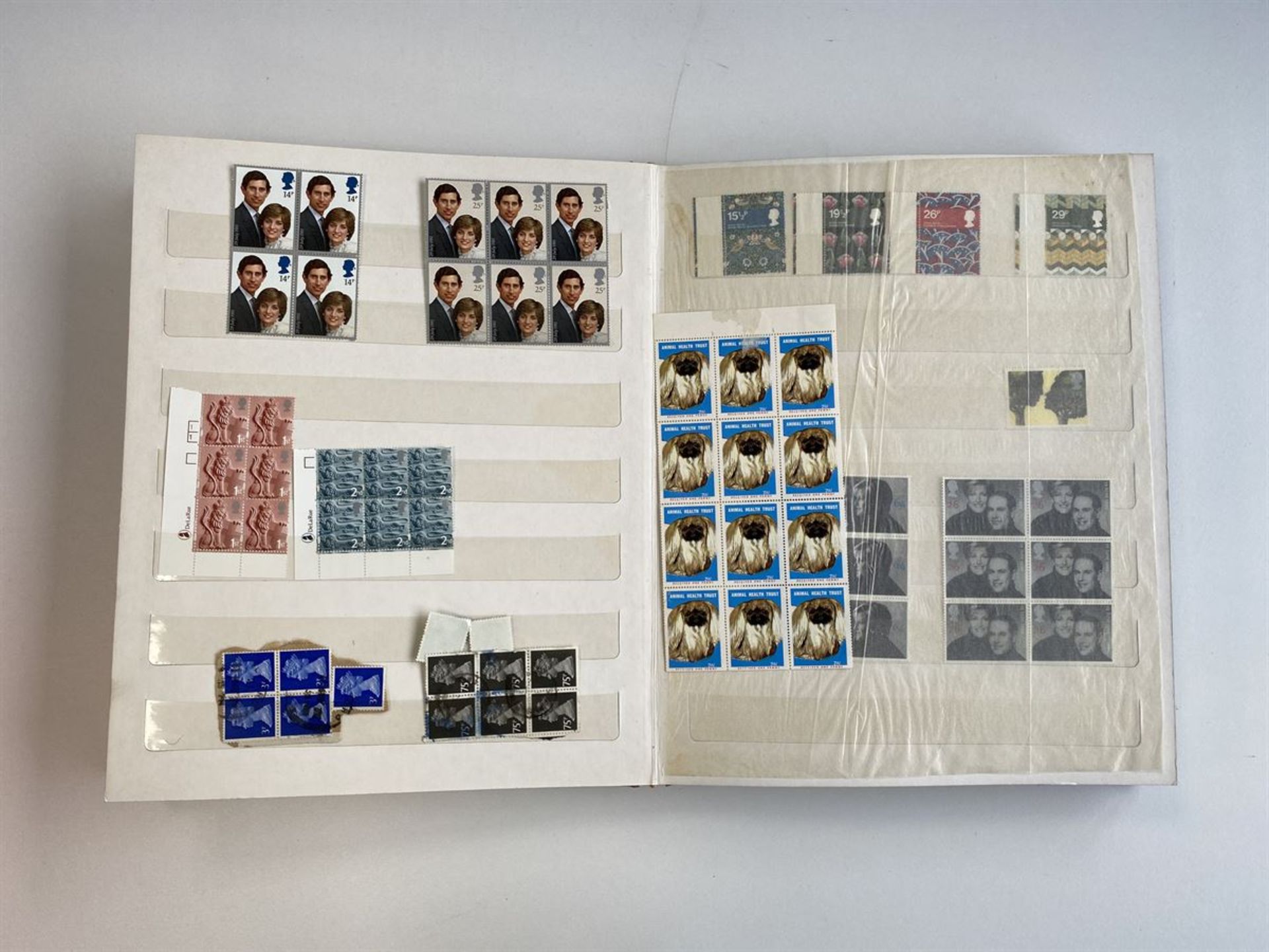 Folder of Vintage Stamps from 1978 - Image 14 of 30