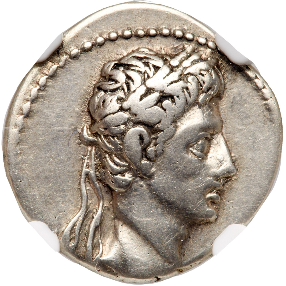 Augustus, 27 BC-14 AD. Silver Denarius (3.72g) - Image 2 of 3