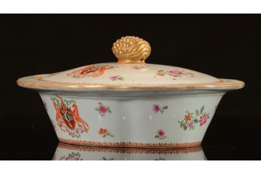 Chine compagnie des Indes terrine famille rose armoirie - époque Qianlong - [...] - Image 2 of 5