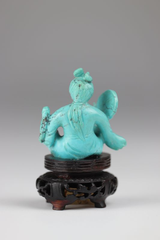 Chine turquoise sculptée d'une jeune femme socle en bois 20ème - Dimensions: [...] - Image 4 of 5