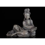 Chine Guanyin en pierre époque Qing - Dimensions: h165mm - Poids (Kg): 1.560kg - [...]