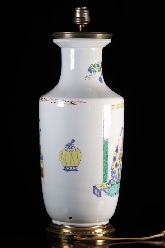 Chine vase en porcelaine à décor de personnages 20ème (monté en lampe) - [...] - Image 4 of 4