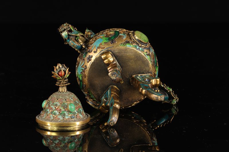 Brûle parfum tripode en bronze et émaux cloisonnés, incrustations de jade. CHINE, [...] - Image 5 of 6