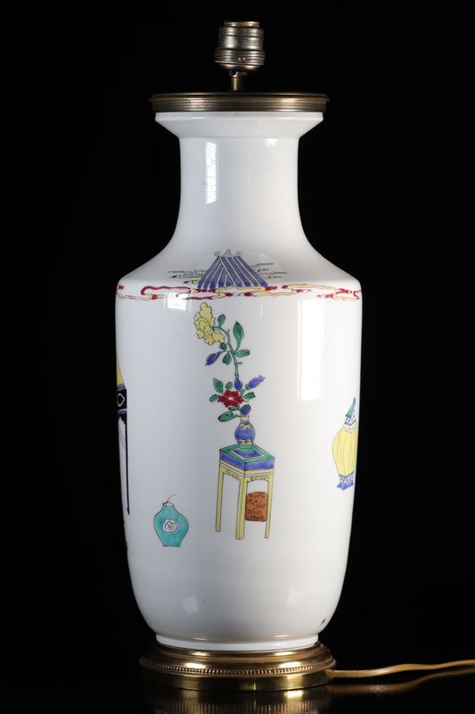 Chine vase en porcelaine à décor de personnages 20ème (monté en lampe) - [...] - Image 3 of 4