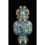 Chine Vase en bronze cloisonné très fin décor de fleurs et mobilier époque Qing [...]