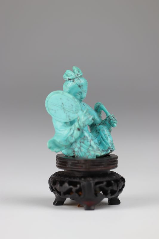 Chine turquoise sculptée d'une jeune femme socle en bois 20ème - Dimensions: [...] - Image 3 of 5