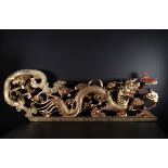 Ancienne enseigne en bois sculpté double dragon,Chine ou Vietnam 19ème. - [...]