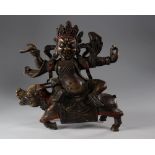 Mahakala (protecteur Bouddhiste) en bronze. TIBET. - Dimensions: L=250mm H=250mm - [...]