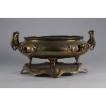 Chine brûle parfum en bronze sur son socle vers 1900 - Dimensions: L=310mm l=210mm [...]