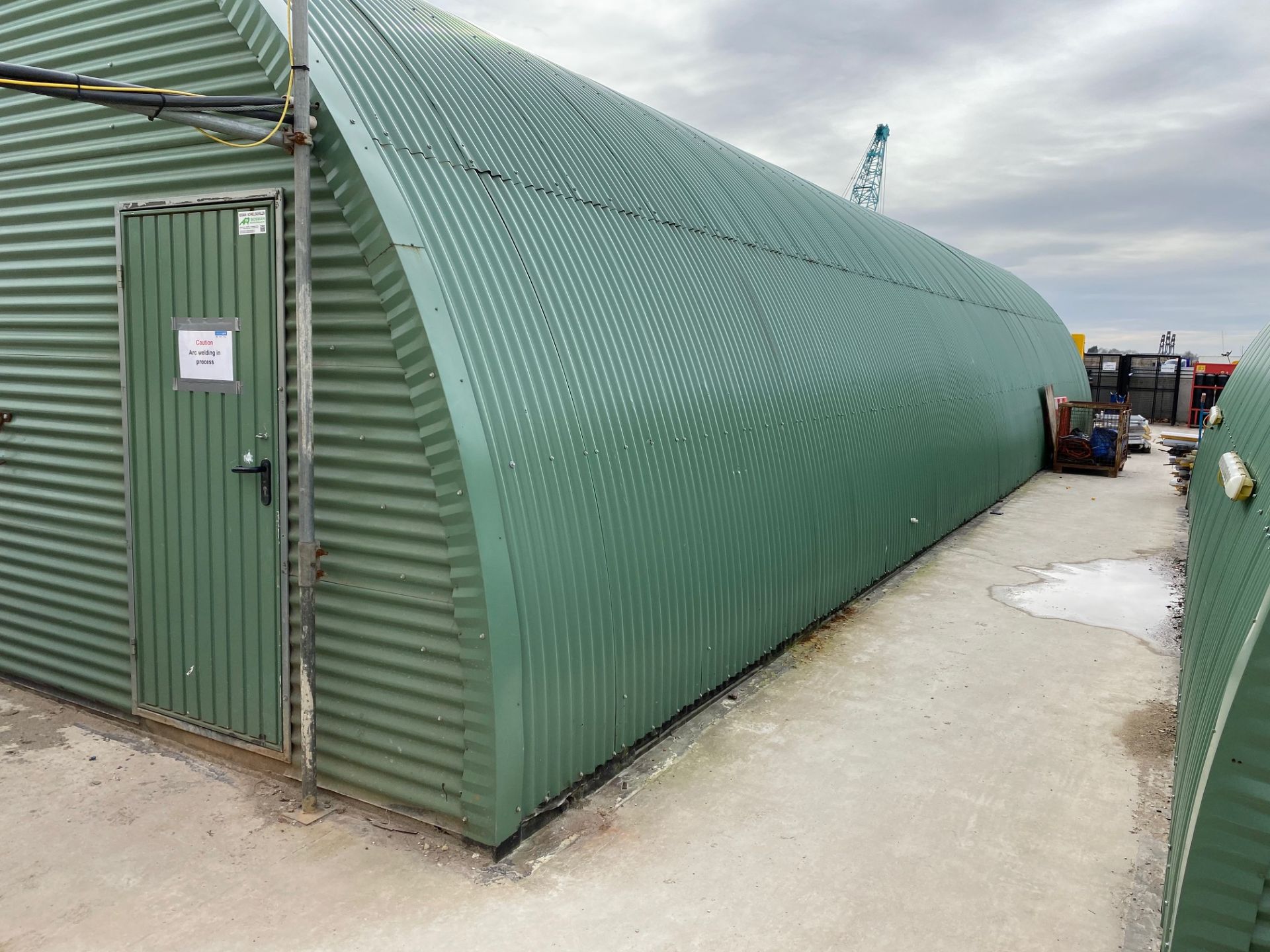 Nissen Hut, Corrugate Steel Hut with Clear Roof Panels, Double Entrance Doors One end and Single - Image 2 of 10