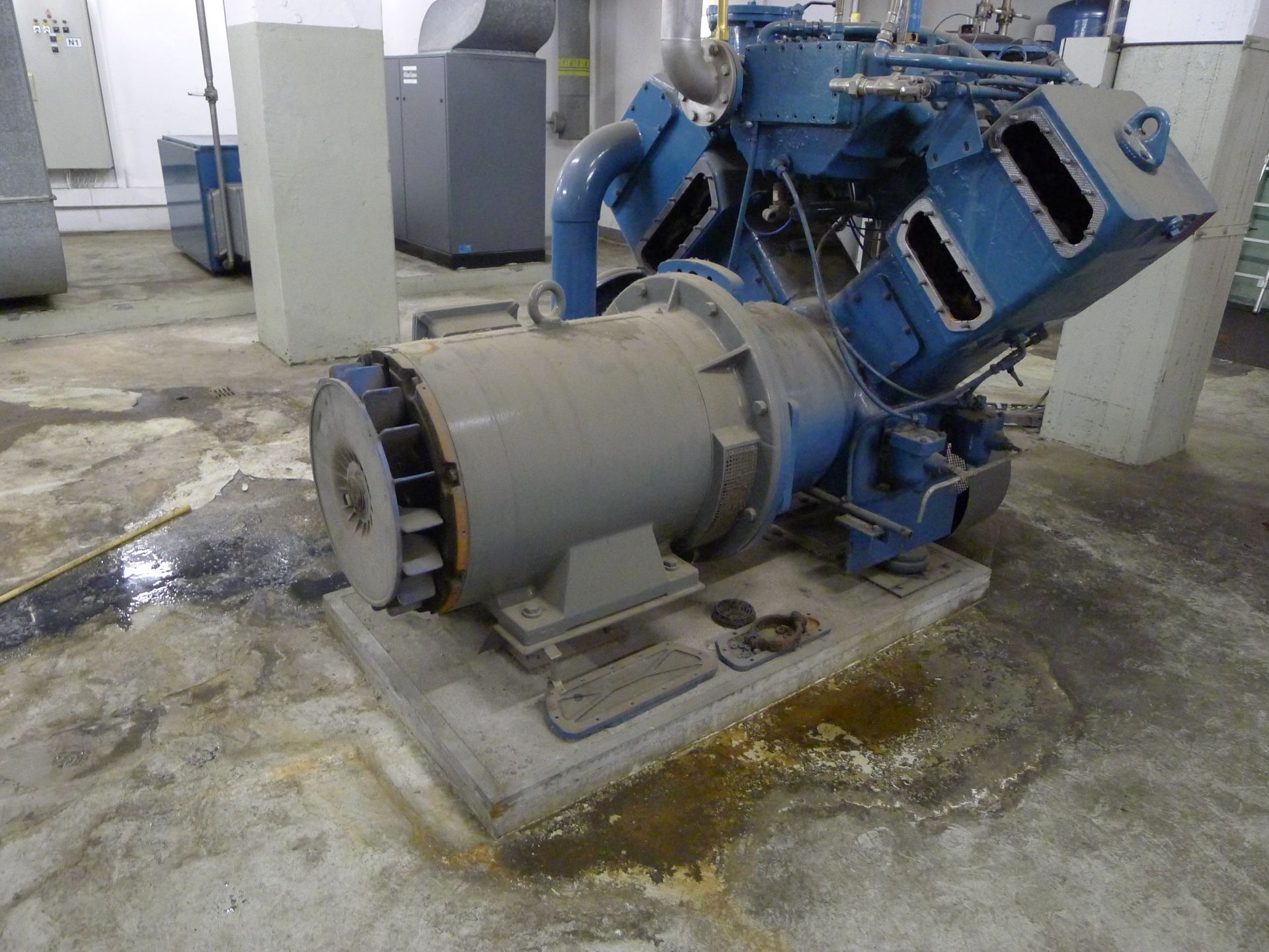 4 x Assorted Atlas Copco compressors (Dismantling and Loading Fee: €2000) - Image 8 of 10