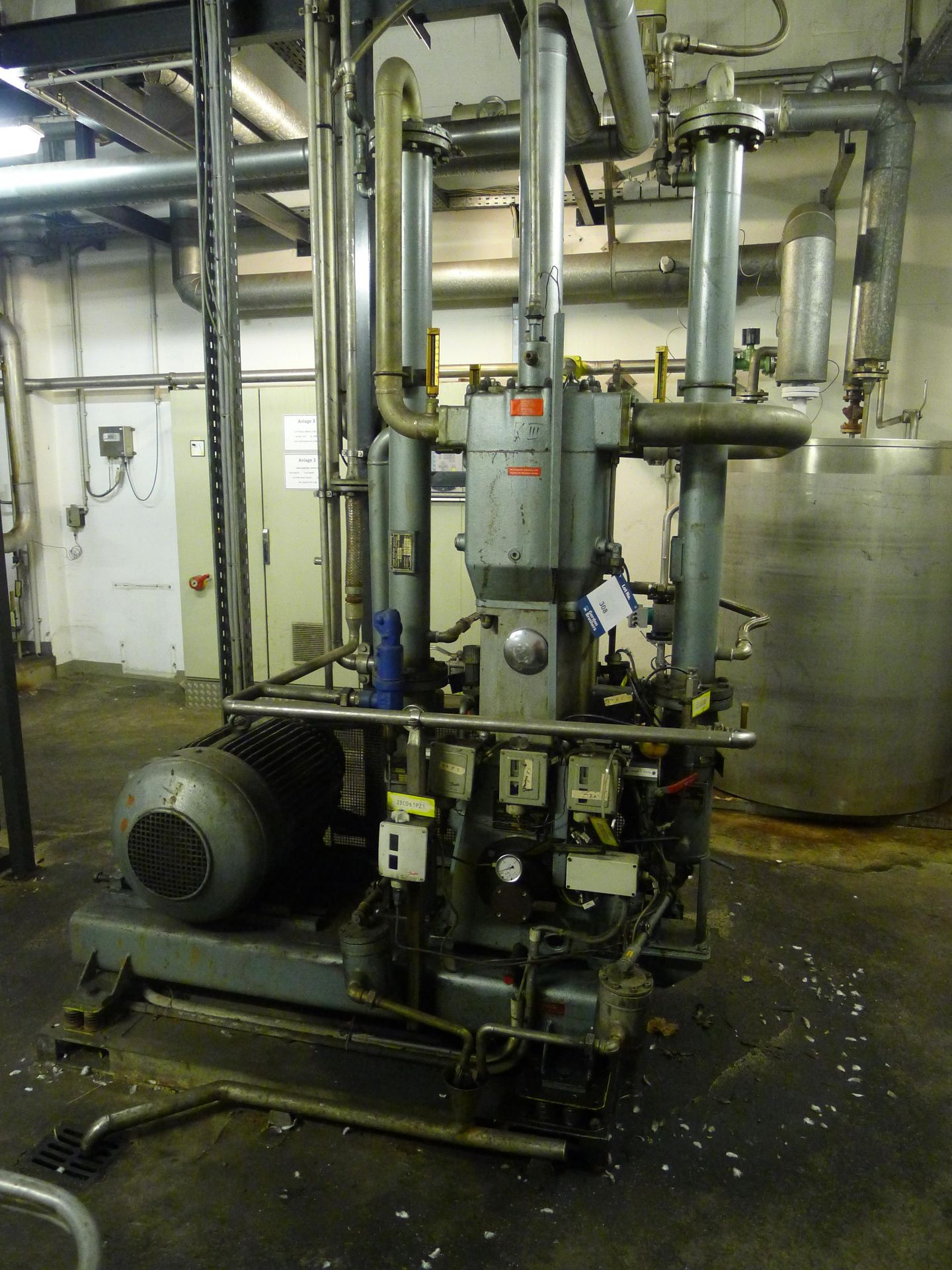 Josef Mehrer Type TZW-60 Two Stage Water Cooled Compressor S/N 722 (Dismantling and Loading Fee: €