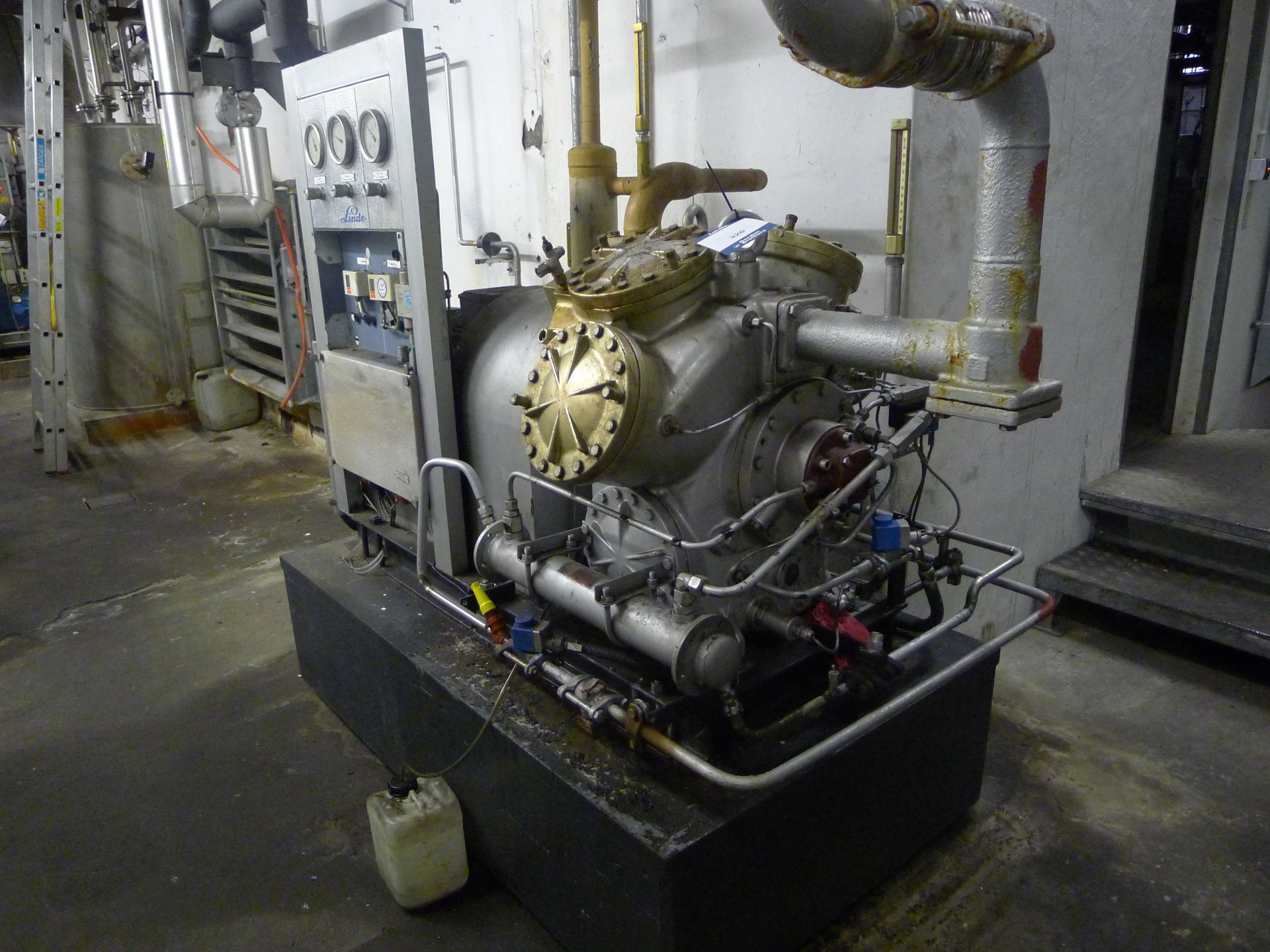 Linde AAD4170 NHB VERC Compressor S/N 241306 (Dismantling and Loading Fee: €450)