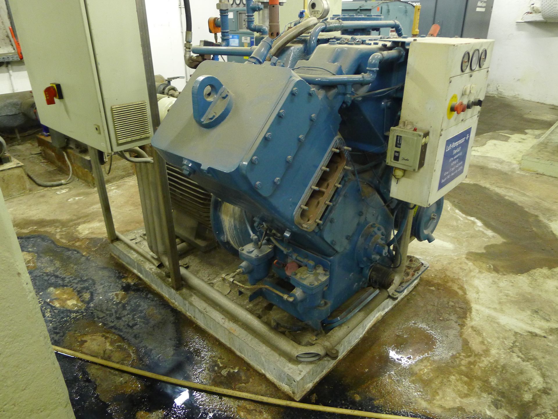 4 x Assorted Atlas Copco compressors (Dismantling and Loading Fee: €2000) - Image 5 of 10