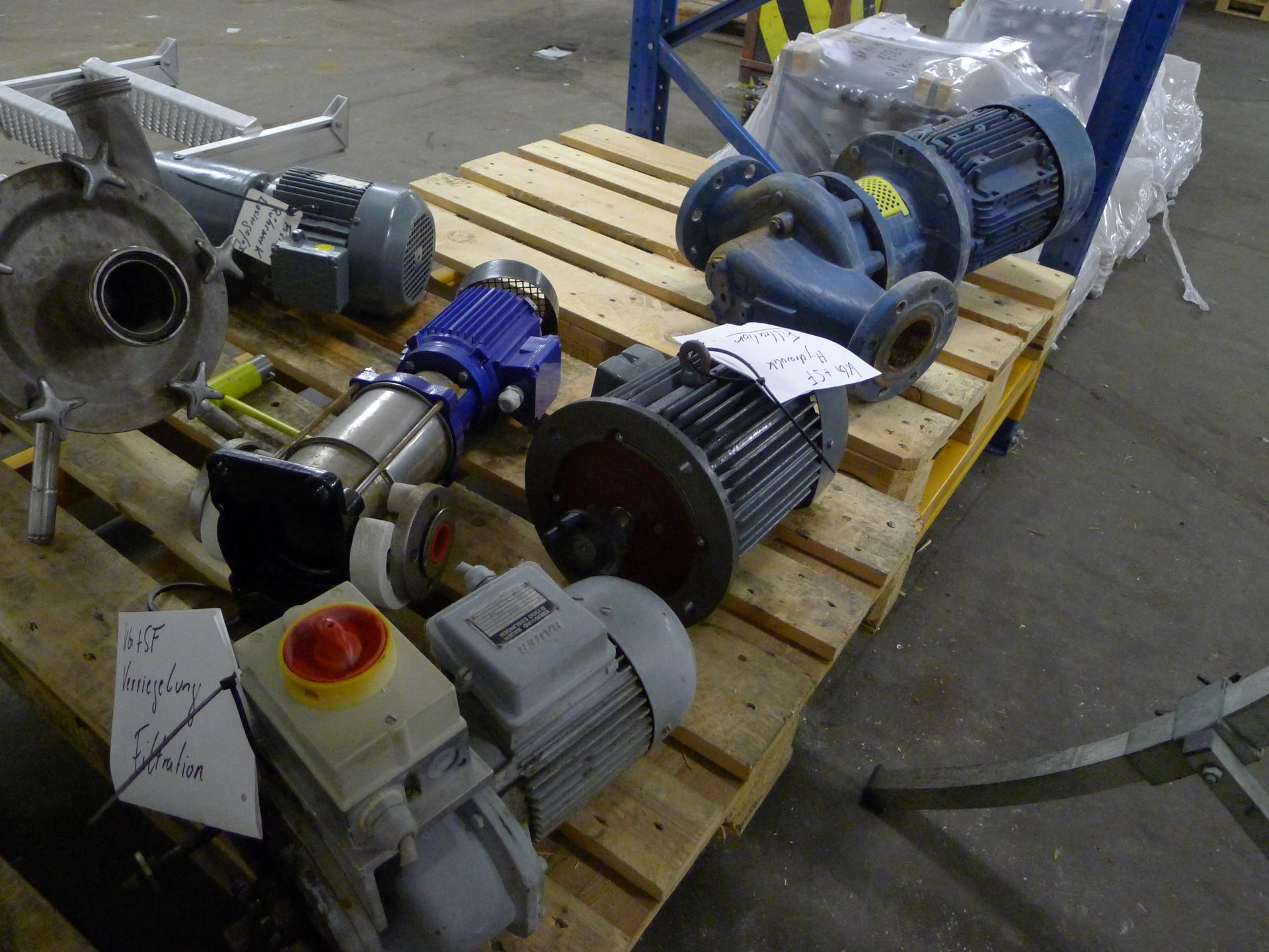 6 x assorted centrifugal Pumps and drives spares on two pallets (Dismantling and Loading Fee: €25) - Image 2 of 2