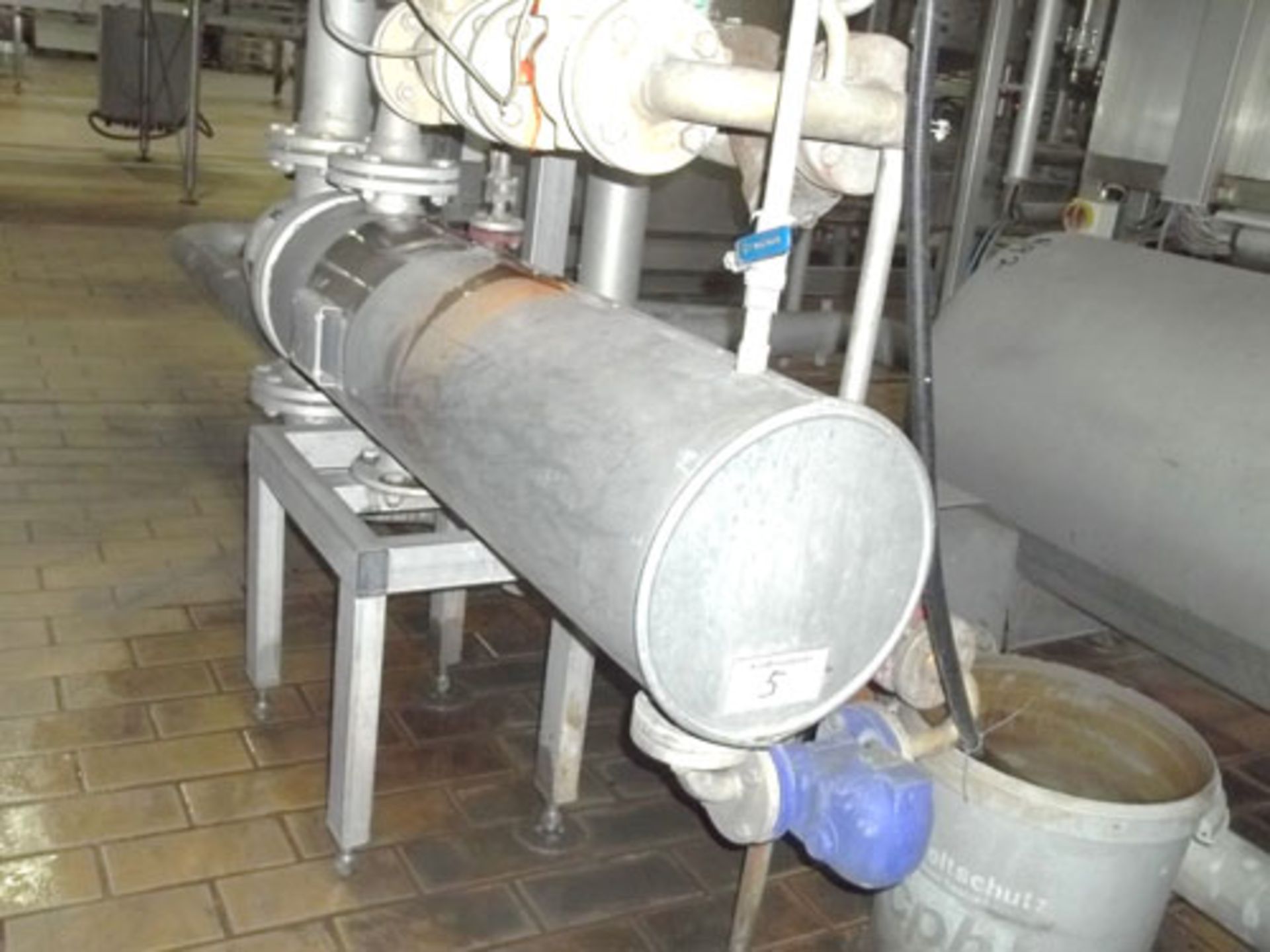 Wilhelm Deller KG 2.8m2 Shell & Tube Heat Exchanger, Stainless Steel. Shell 27 liter rated 5 bar - Image 2 of 3