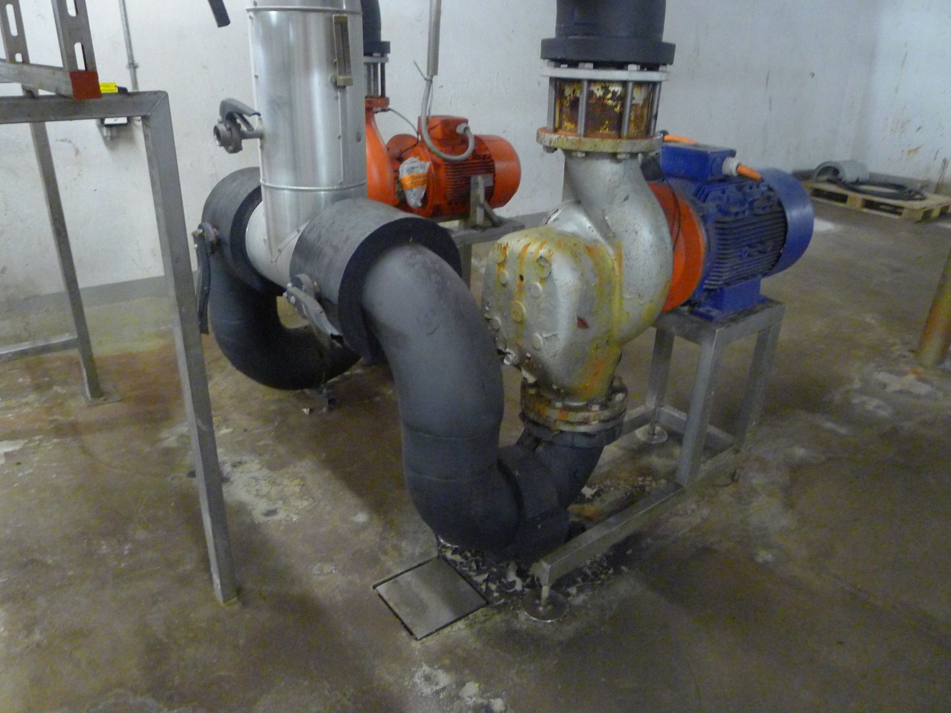 Twin Motor Pump Unit (Dismantling and Loading Fee: €125) - Image 2 of 2