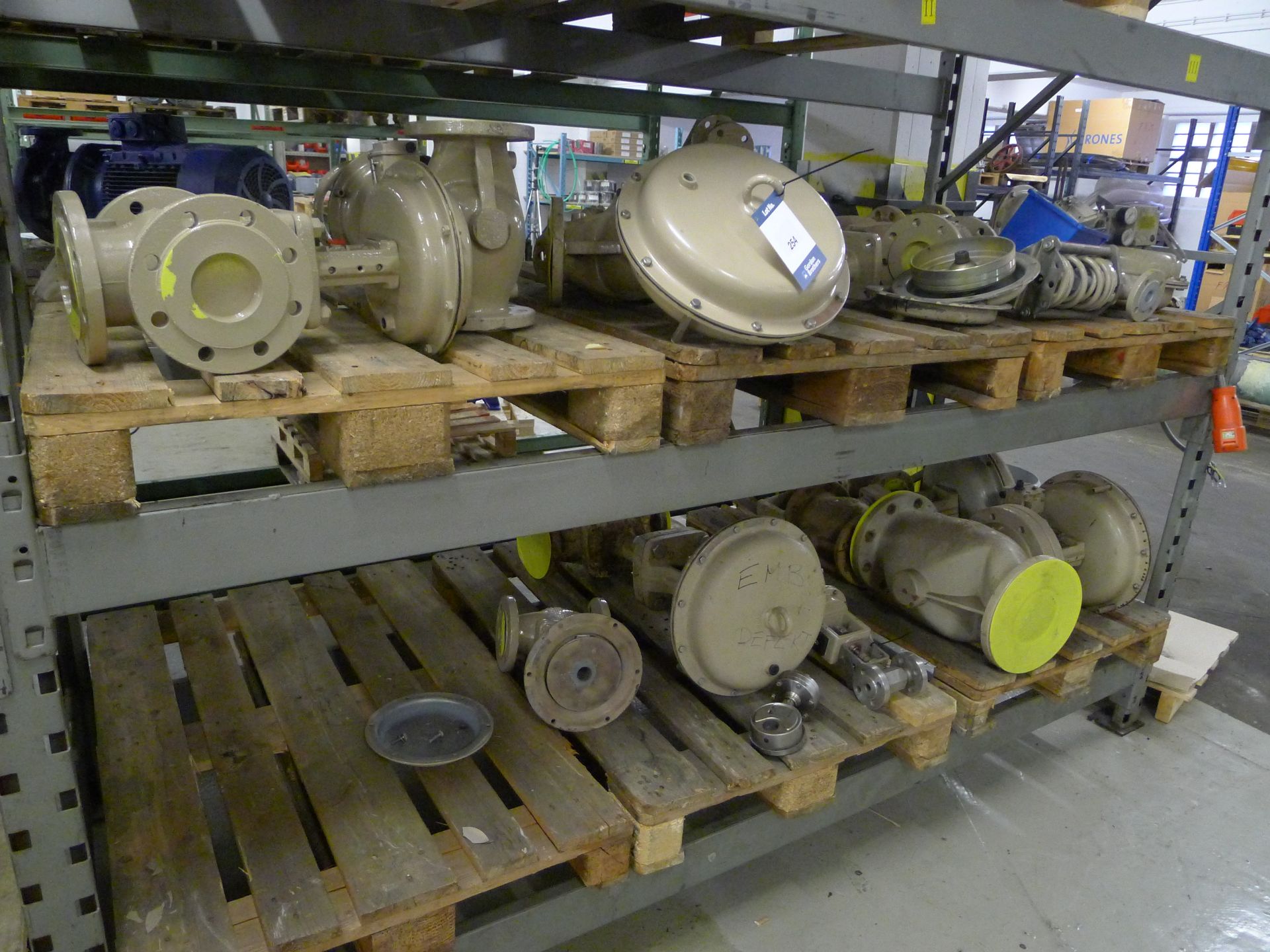 Contents to 2 Shelves of bay 13 to Include Samson Valves/ Spring Valves (Dismantling and Loading