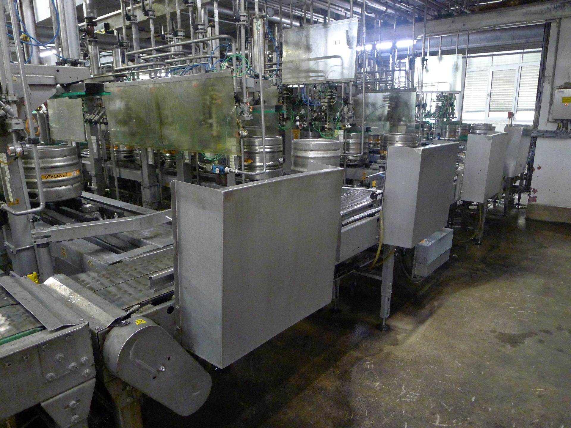 Complete Keg Plant Comprising of: Leifeld & Lemke depalletizer for 2 x 6 pcs of kegs, 500 kgs/hr. - Image 25 of 47