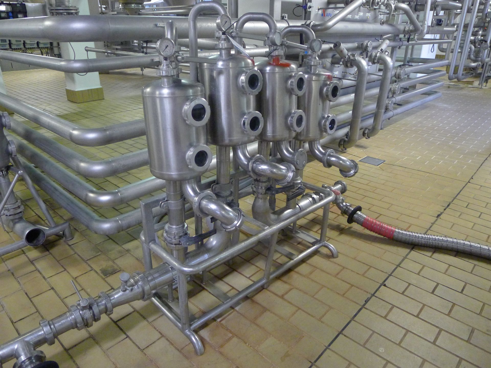 Stainless Steel 4 Head Liquid Dividing Unit (Dismantling and Loading Fee: €125)