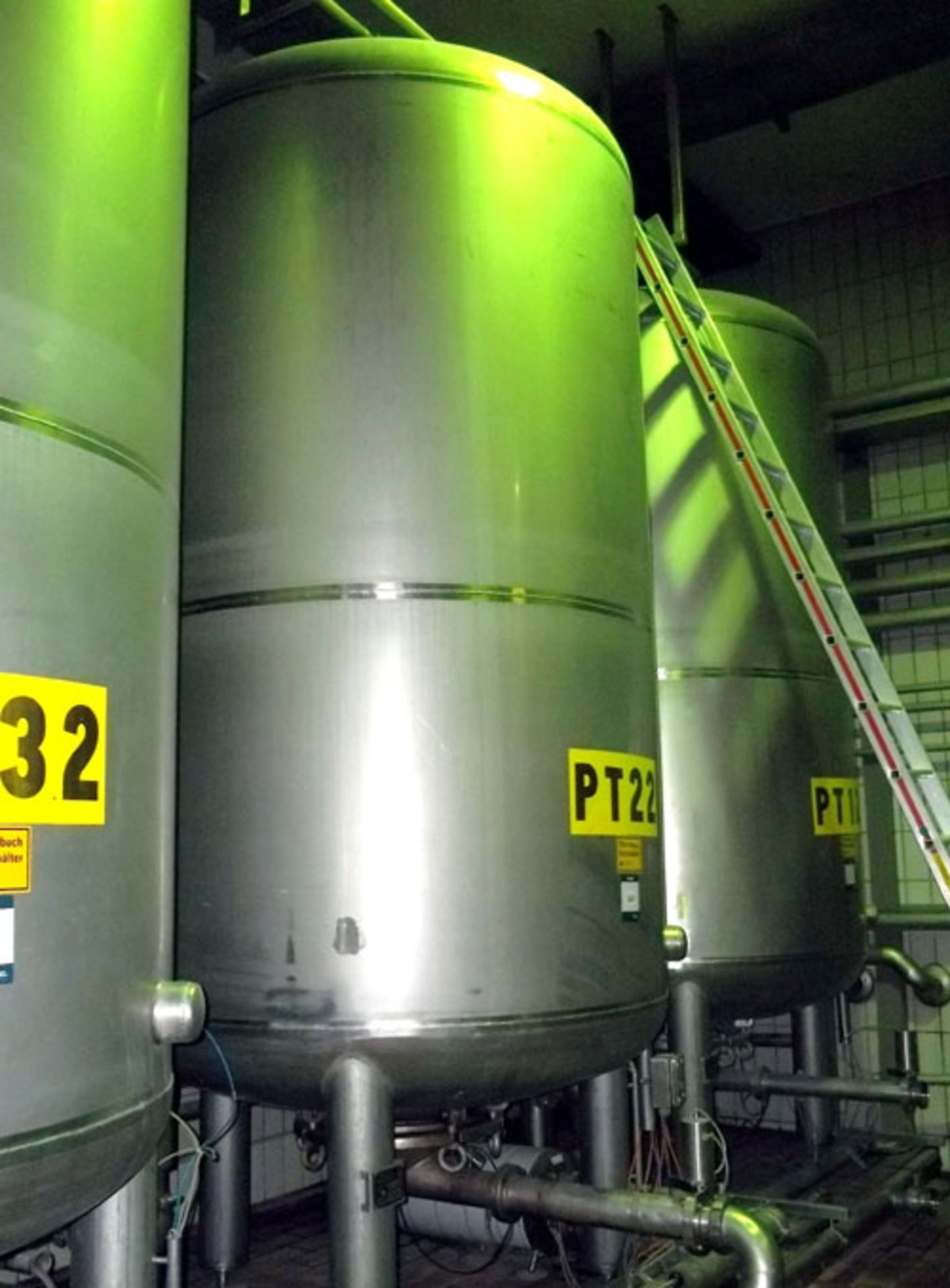 H. Bauer Maschinen-und-Apparatebau stainless steel tank, 1348 gallon (5098 liter) capacity,