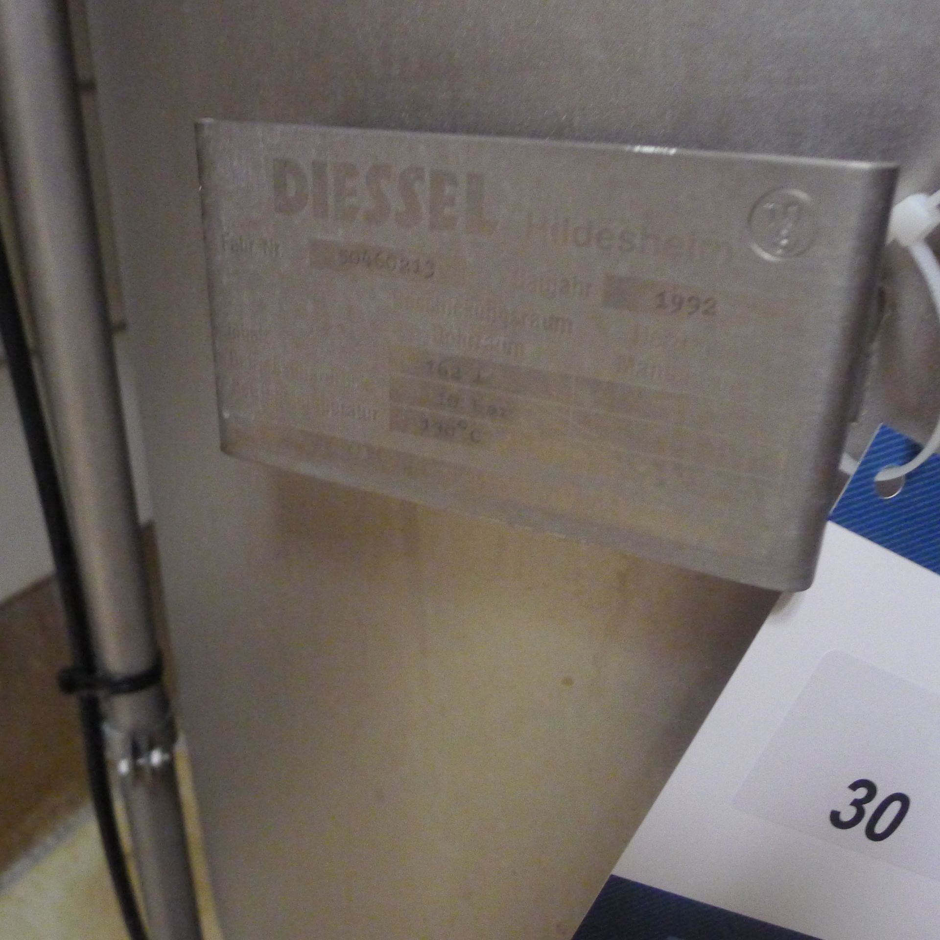 Dessel 162 liter (42.8 gallon) capacity stainless steel tank 162 liter, working pressure 10 bar (150 - Image 2 of 2